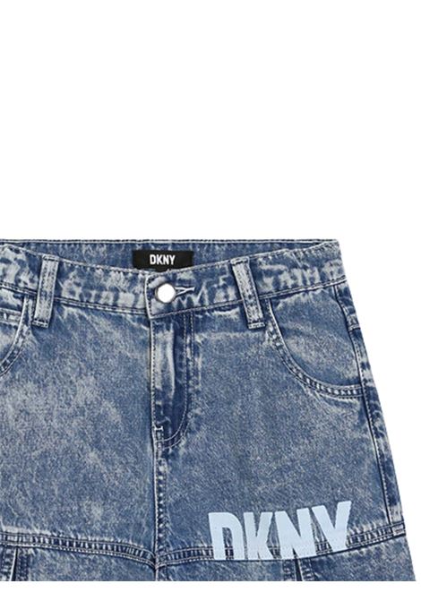 Children's Bermuda shorts in denim cotton DKNY | D60010/SUDENIM